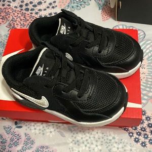 Toddler Nike airmax